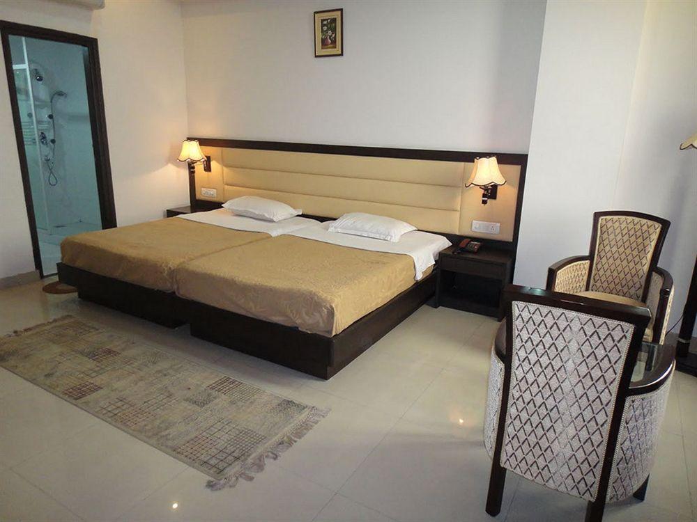 ออเรนจ์ รีสอร์ท Baddi ภายนอก รูปภาพ